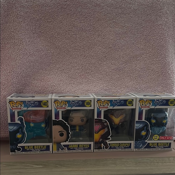 Blue beetle Funko Pop Bundle Set - Picture 3 of 17